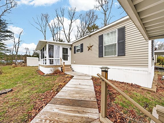 4th image of 18 Timber Ln