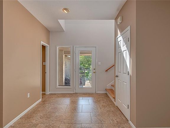 4th image of 2603 Faulkner Dr