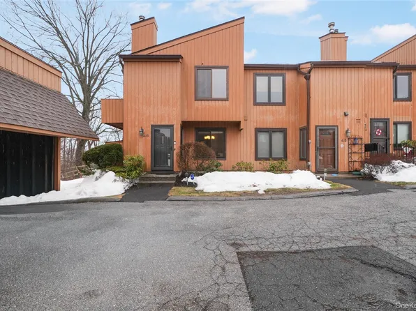 46 Hudson View Hill #46, Ossining, NY 10562