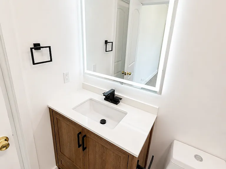 5109 Johnson St — Photo 12