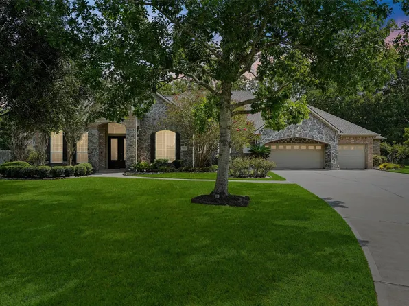 4102 Worthing Dr, Weston Lakes, TX 77441