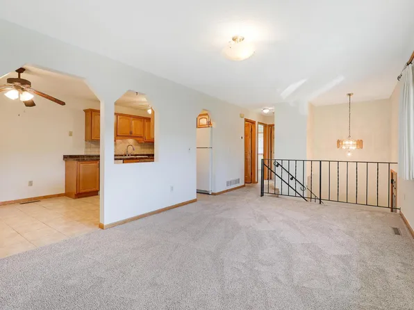9996 Cord St NE, Blaine, MN 55014