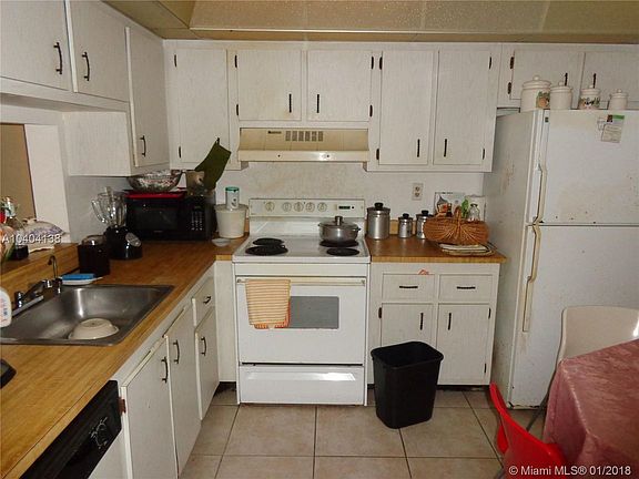 4th image of 1820 SW 81st Ave APT 3311