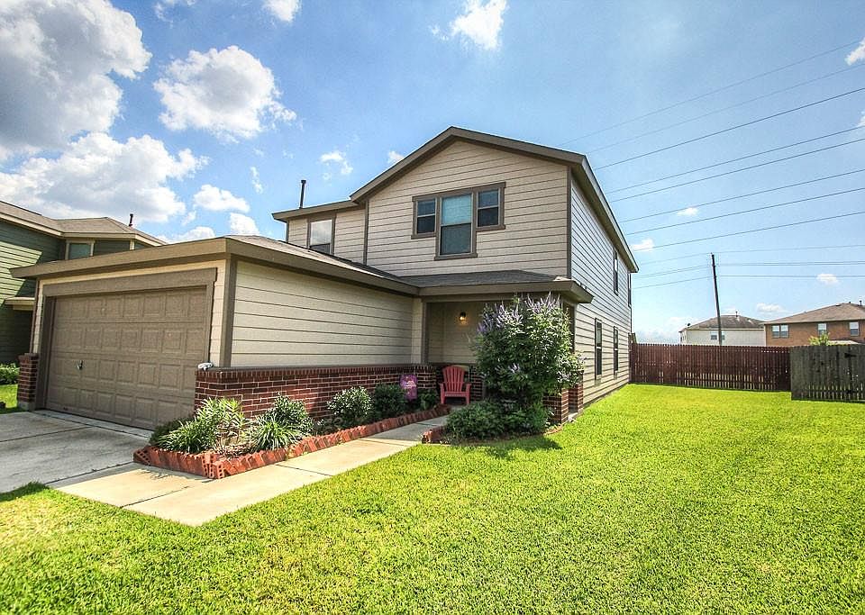 1st image of 18719 Mesquite Bend Ln