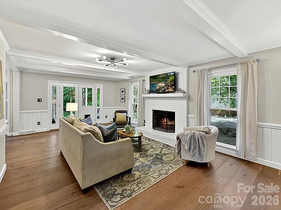 4th image of 4308 Meadowridge Dr