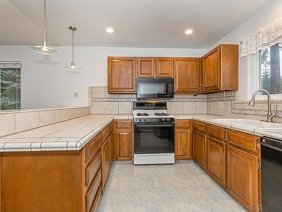 5th image of 10865 Palisades Dr
