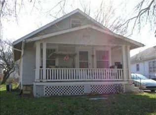 1028 SW Boswell Ave, Topeka, KS 66604