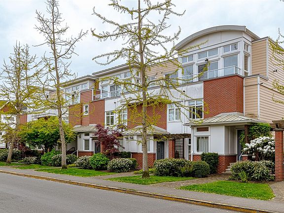 3rd image of 60 Dallas Rd #36