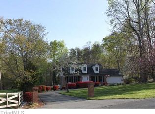 216 Ridgeway Ln, Lexington, NC 27295