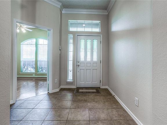 3rd image of 6938 Mesa Dr