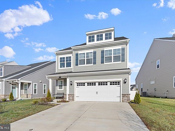 3rd image of 33245 Claremont Ct