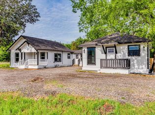 112 Gazley St, Smithville, TX 78957