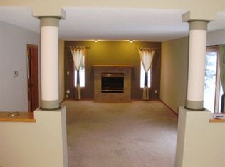 5604 Lone Oak Dr, Savage, MN 55378