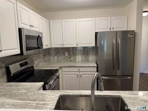75 Washington Avenue #7-305, Hamden, CT 06518