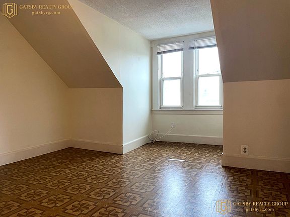 4th image of 543 Broadway APT 3