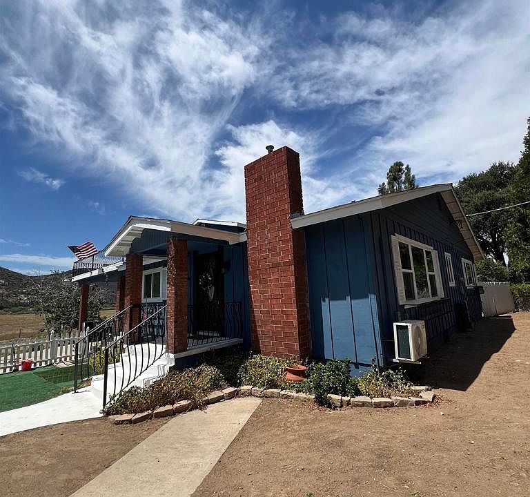 2nd image of 8218 Valley View Trl