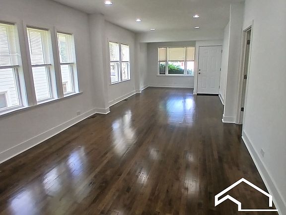 2nd image of 2615 N Newcastle Ave #1