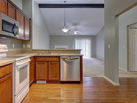 4th image of 1852 N Kenwyck Dr #91