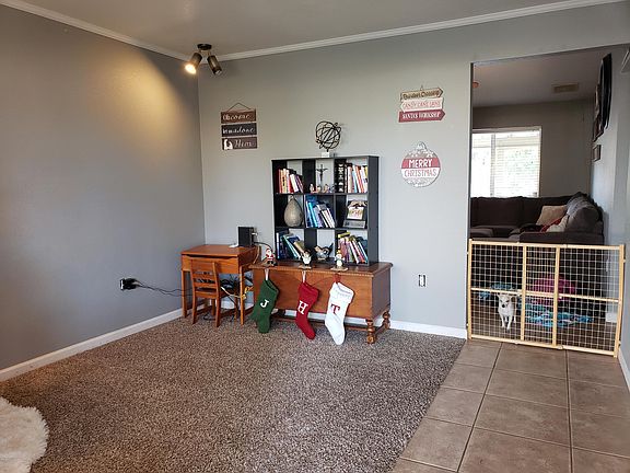 5th image of 2201 E Dolphin Ave