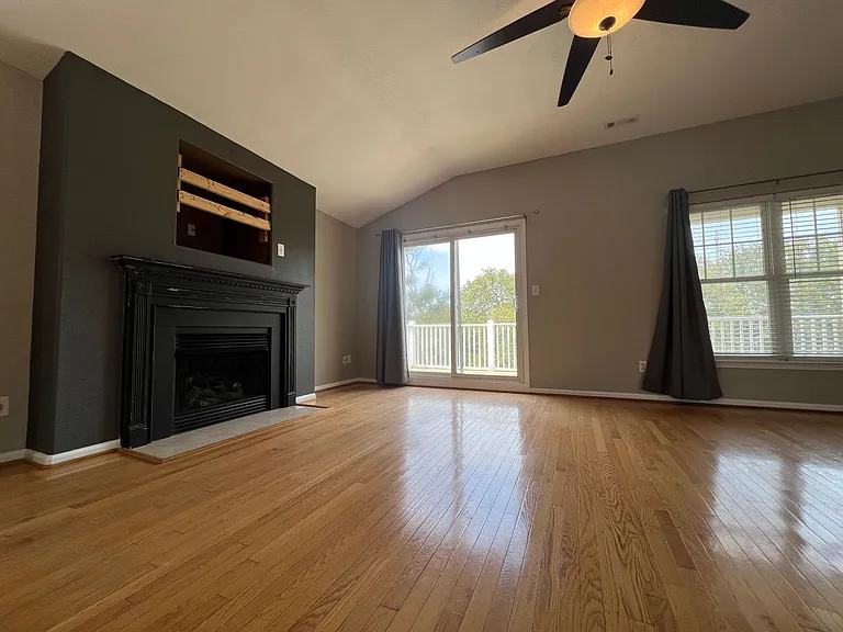 3705 Pendleton Ave — Photo 7