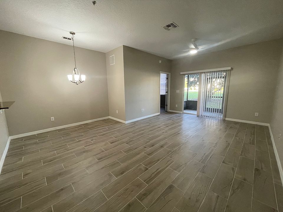 1st image of 2061 Crestdale Ln
