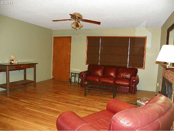 4th image of 10115 NE 60th St