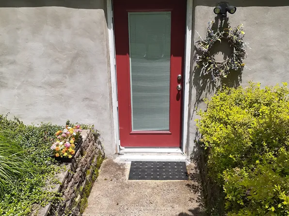 3816 17th St N, Arlington, VA 22207