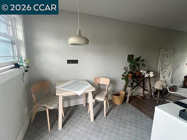 1325 Hopkins St — Photo 19