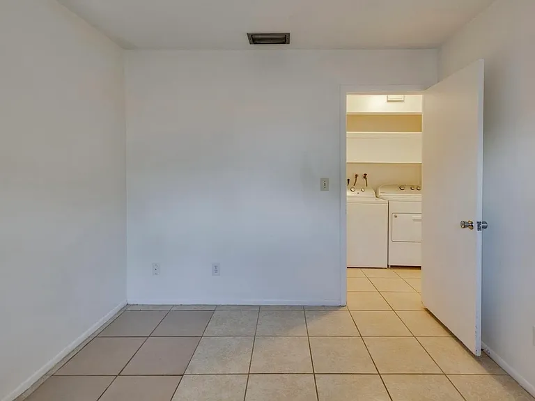 5031 34th St W — Photo 13