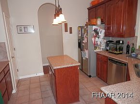 5th image of 604 Lantana St