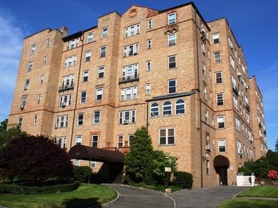 490 Bleeker Avenue #2M, Mamaroneck, NY, 10543