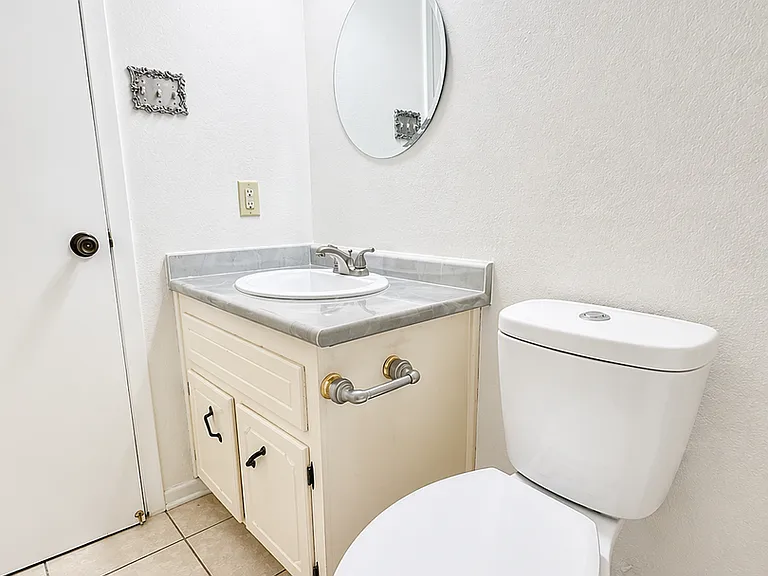 2806 Greystone Dr — Photo 5