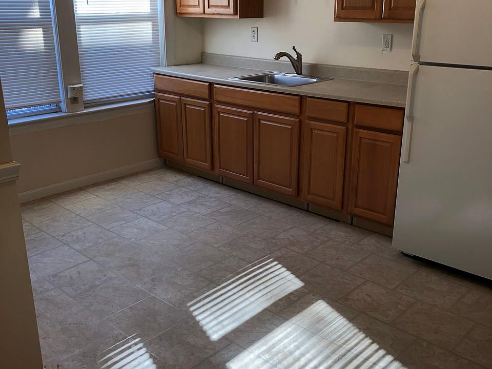 1st image of 19A Plymouth St #1