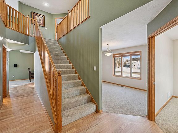 4th image of 500 Chatfield Ln