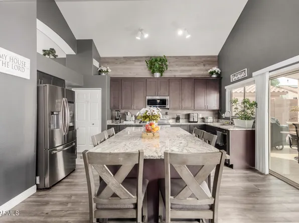 870 W STRAFORD Avenue, Gilbert, AZ 85233