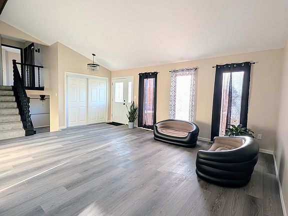 5th image of 8845 Clark Pl