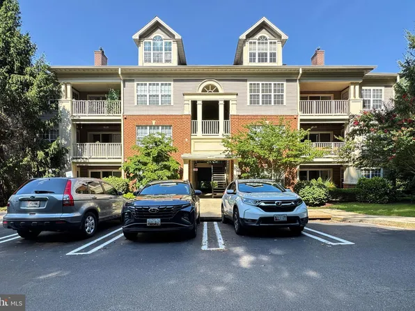 103 Timberbrook Ln APT 104, Gaithersburg, MD 20878