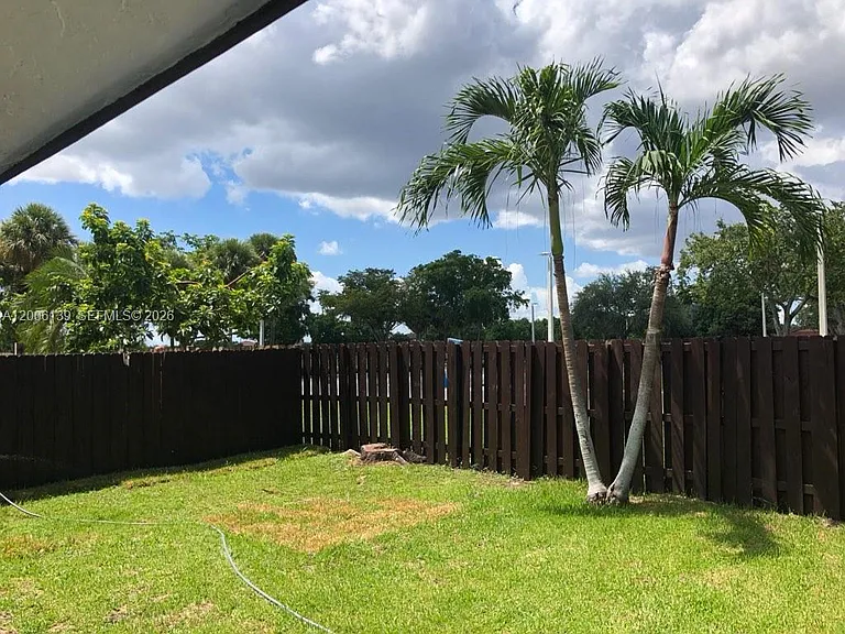 15167 SW 94th Ter — Photo 11