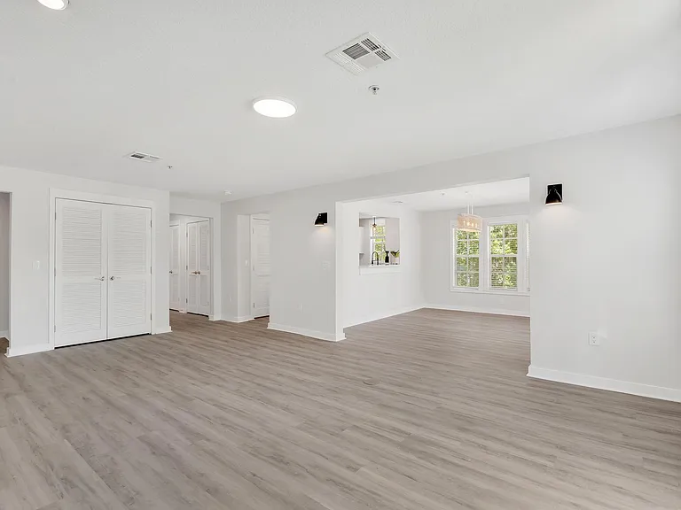 2405 W Texas Ave #4 — Photo 7