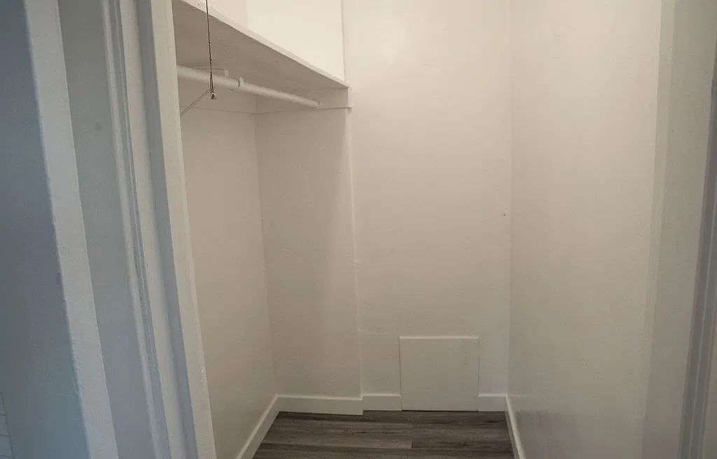 2 bed, $2,300 — Photo 4