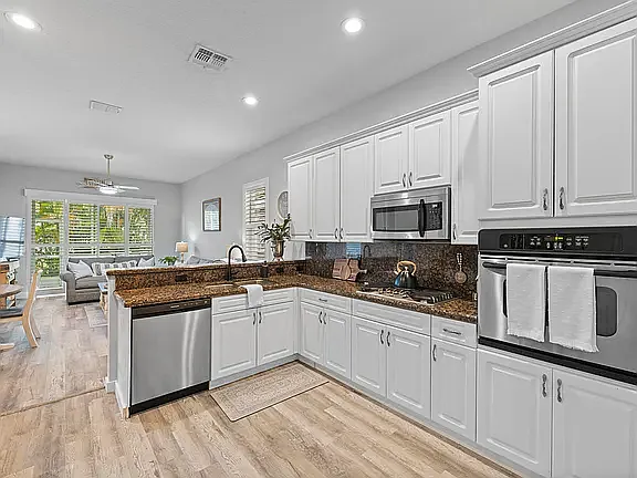 175 NW Swann Mill Cir — Photo 16