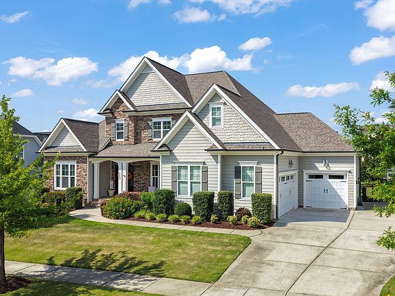 2nd image of 113 Hardy Oaks Way