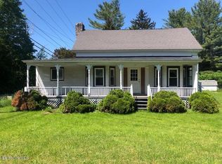 5 Henderson Rd, Clarksburg, MA 01247