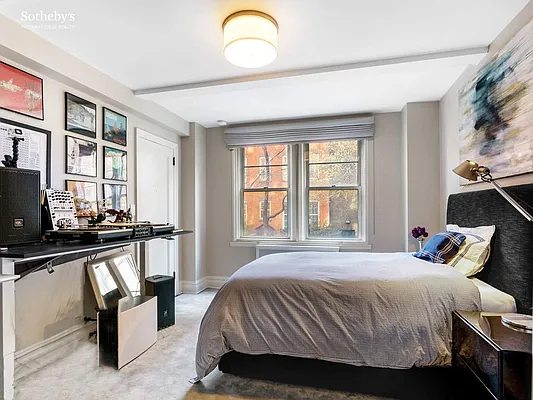 Rented by Sotheby's International Realty | media 16