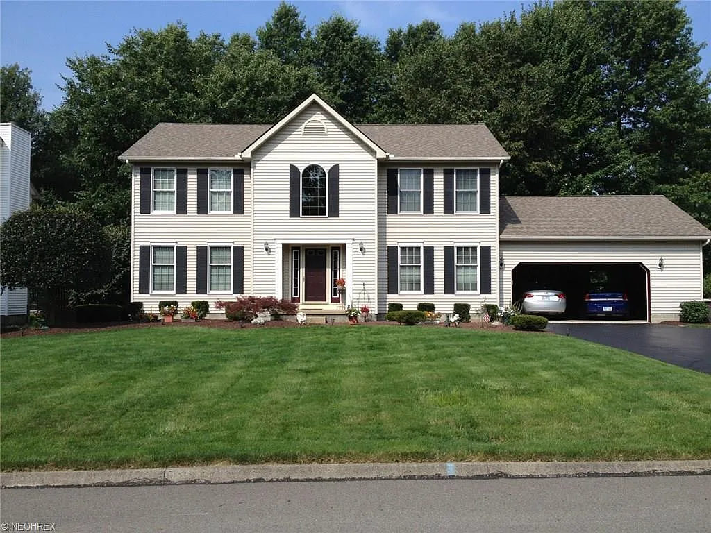 210 Fawn Ln photo 1