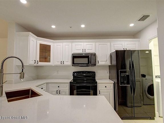 4th image of 7667 N Wickham Rd APT 1416