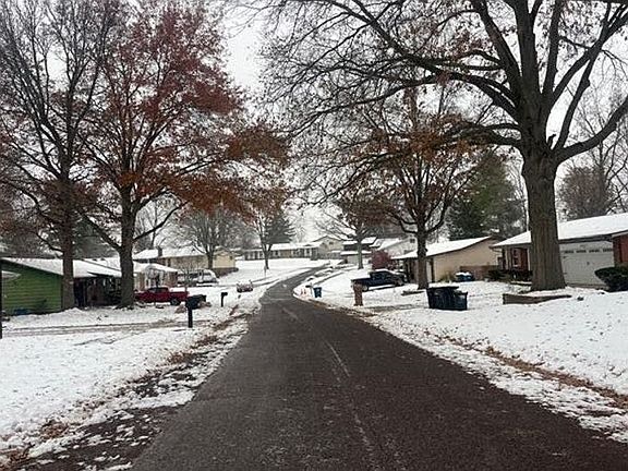 4th image of 11954 Lakecrest Ln