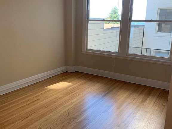 3rd image of 1900 Vallejo St #301