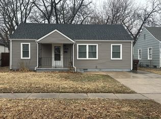1039 N Dellrose Ave, Wichita, KS 67208