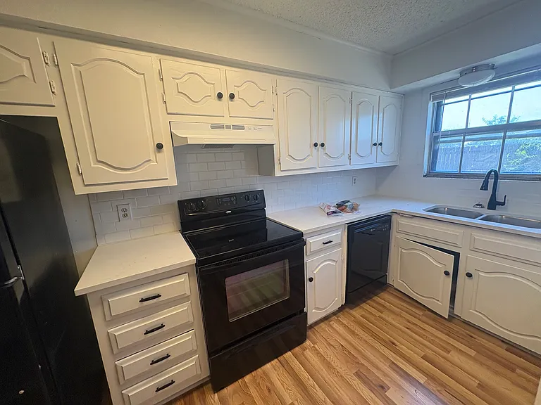 818 N 62nd St #818 — Photo 2